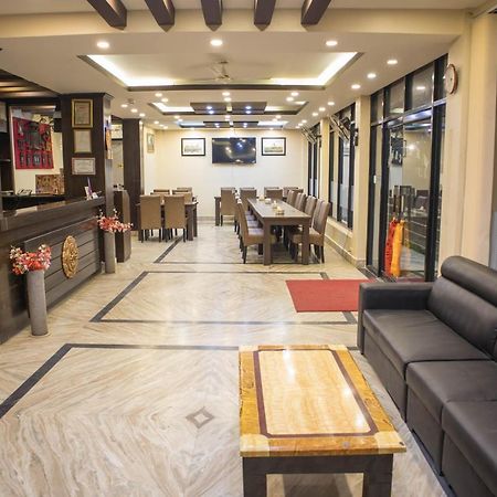 Mirage Inn Rummindei Екстериор снимка