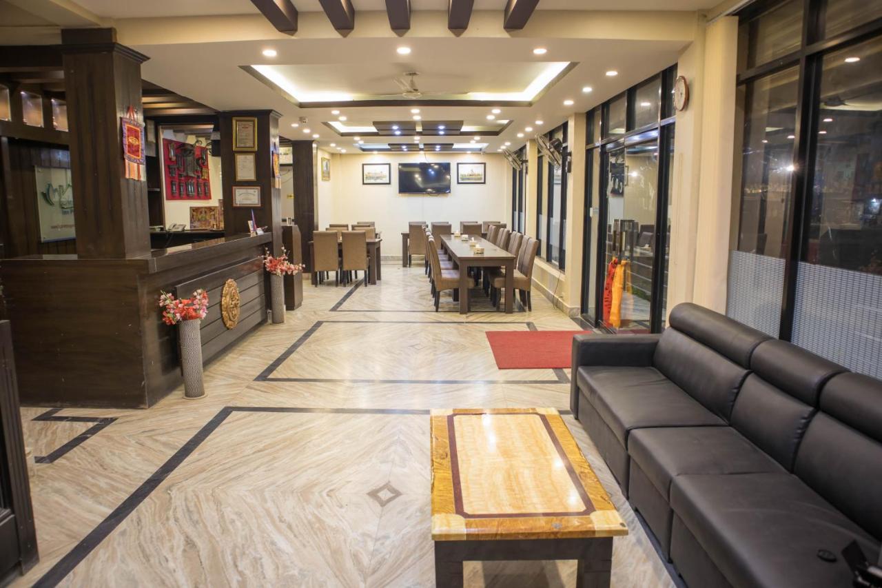 Mirage Inn Rummindei Екстериор снимка