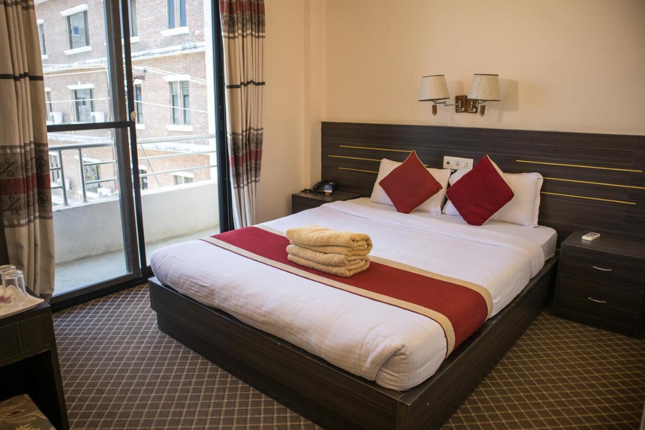 Mirage Inn Rummindei Екстериор снимка