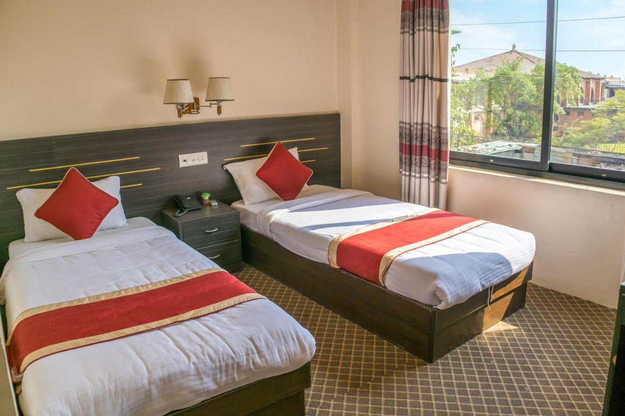 Mirage Inn Rummindei Екстериор снимка