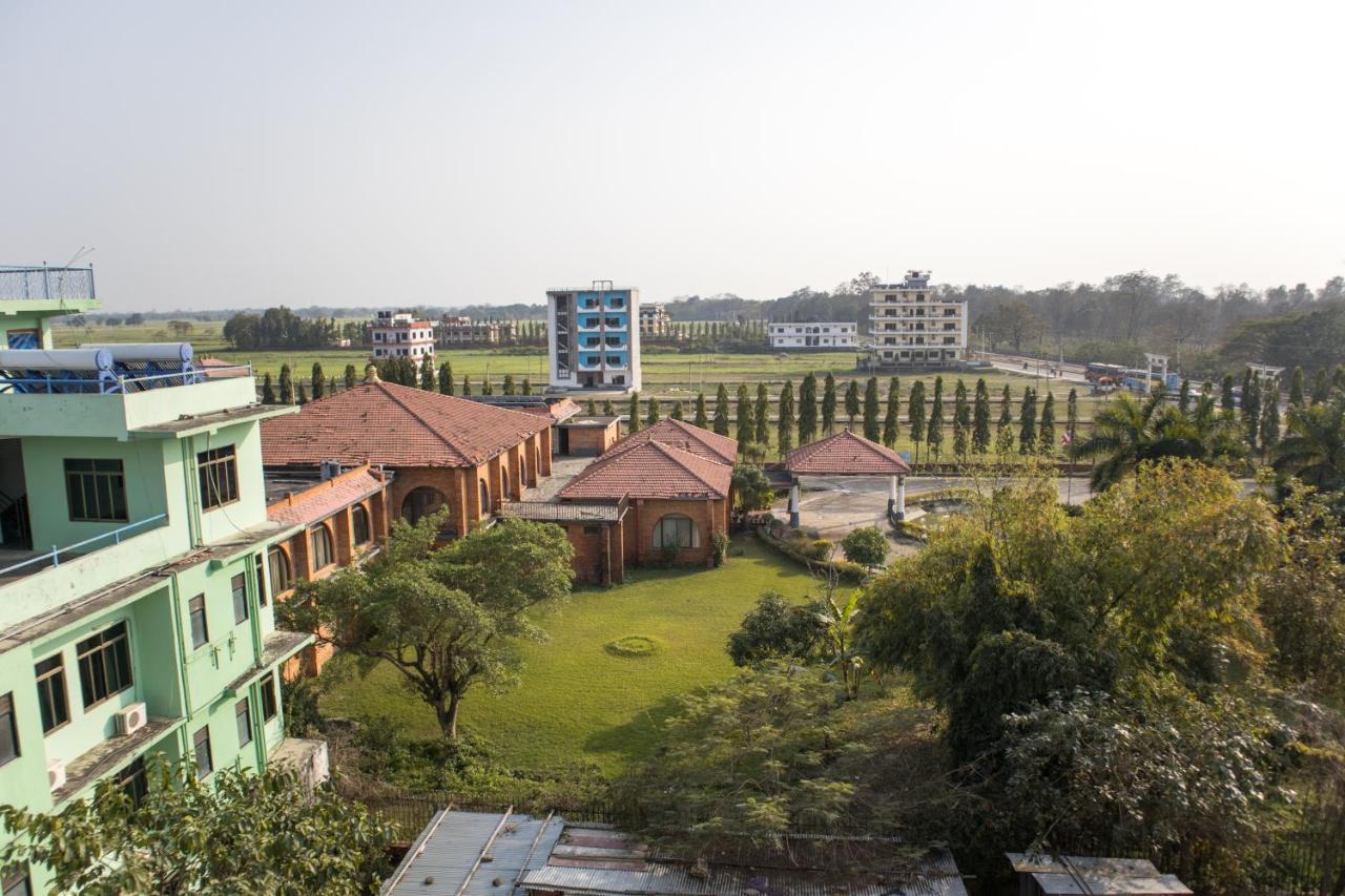 Mirage Inn Rummindei Екстериор снимка